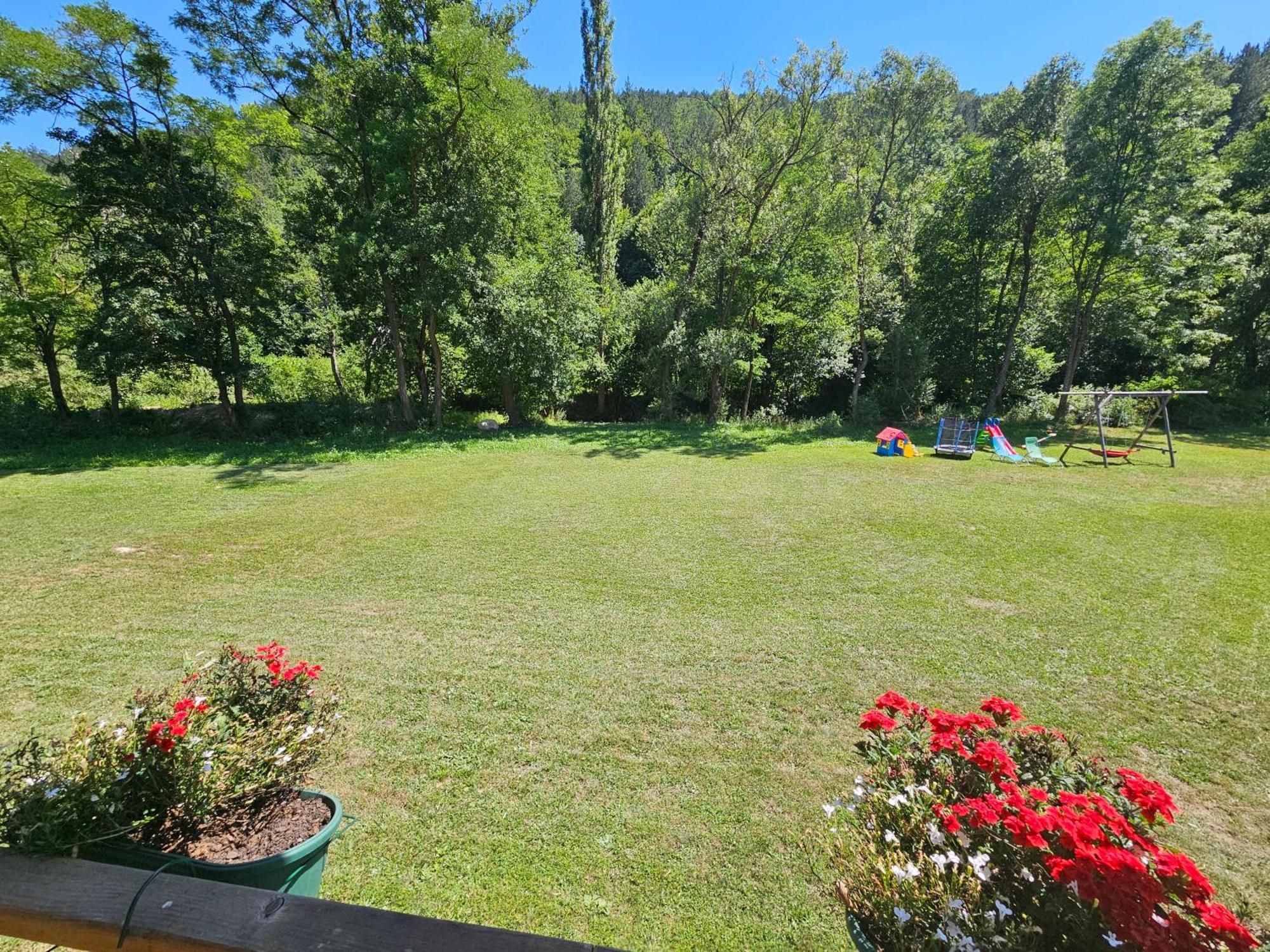 Apartments Ostojic Mokra Gora Eksteriør bilde